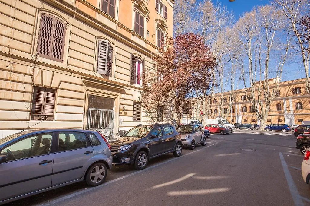 Loft In San Pietro Apartment Rome